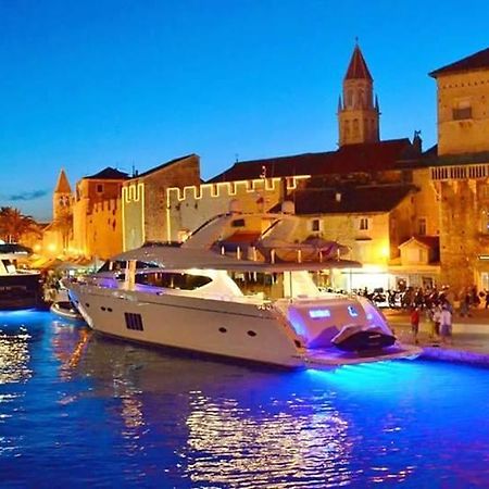 Apartments Silvana Trogir Bagian luar foto