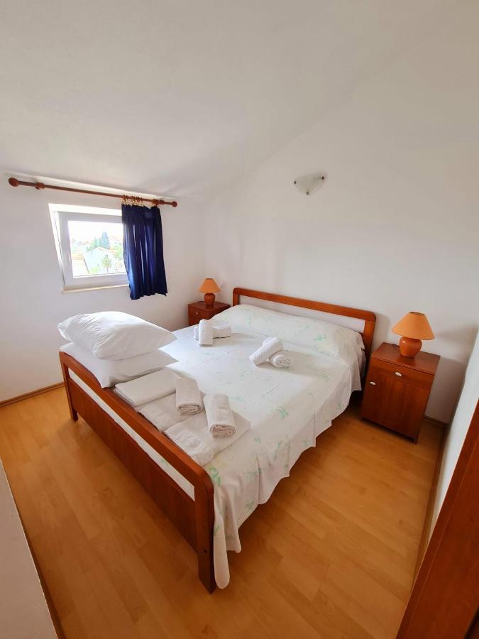 Apartments Silvana Trogir Bagian luar foto