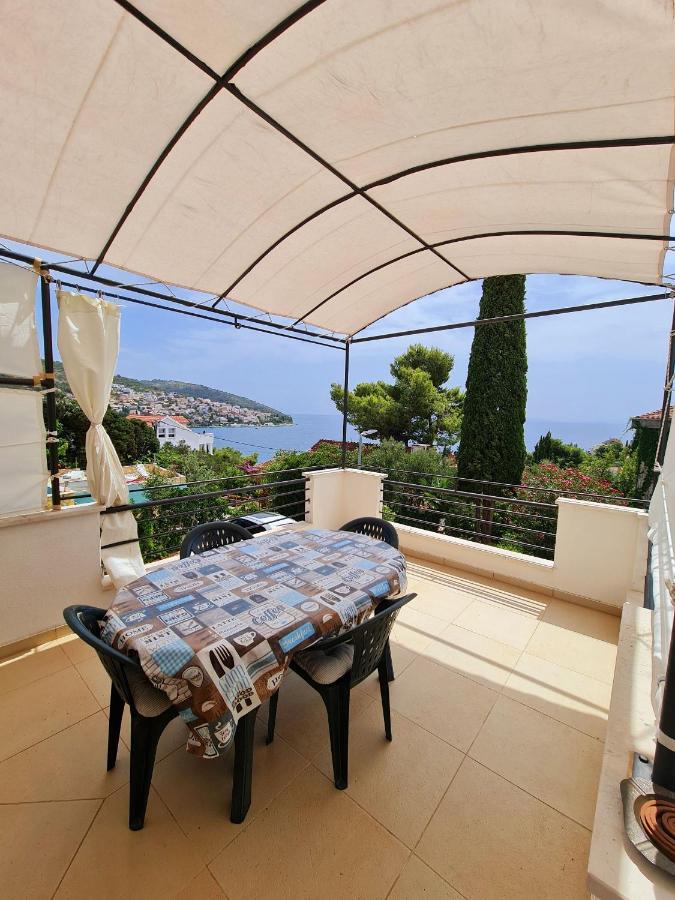 Apartments Silvana Trogir Bagian luar foto