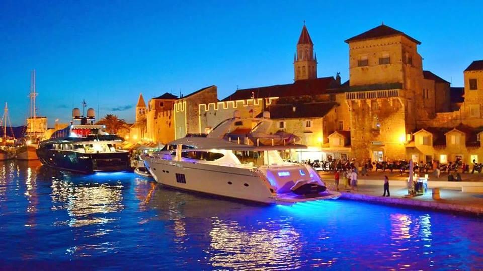 Apartments Silvana Trogir Bagian luar foto